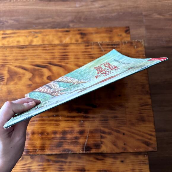 Vintage 2002 The First Bear In Africa Paperback Book - Picture 9 of 9